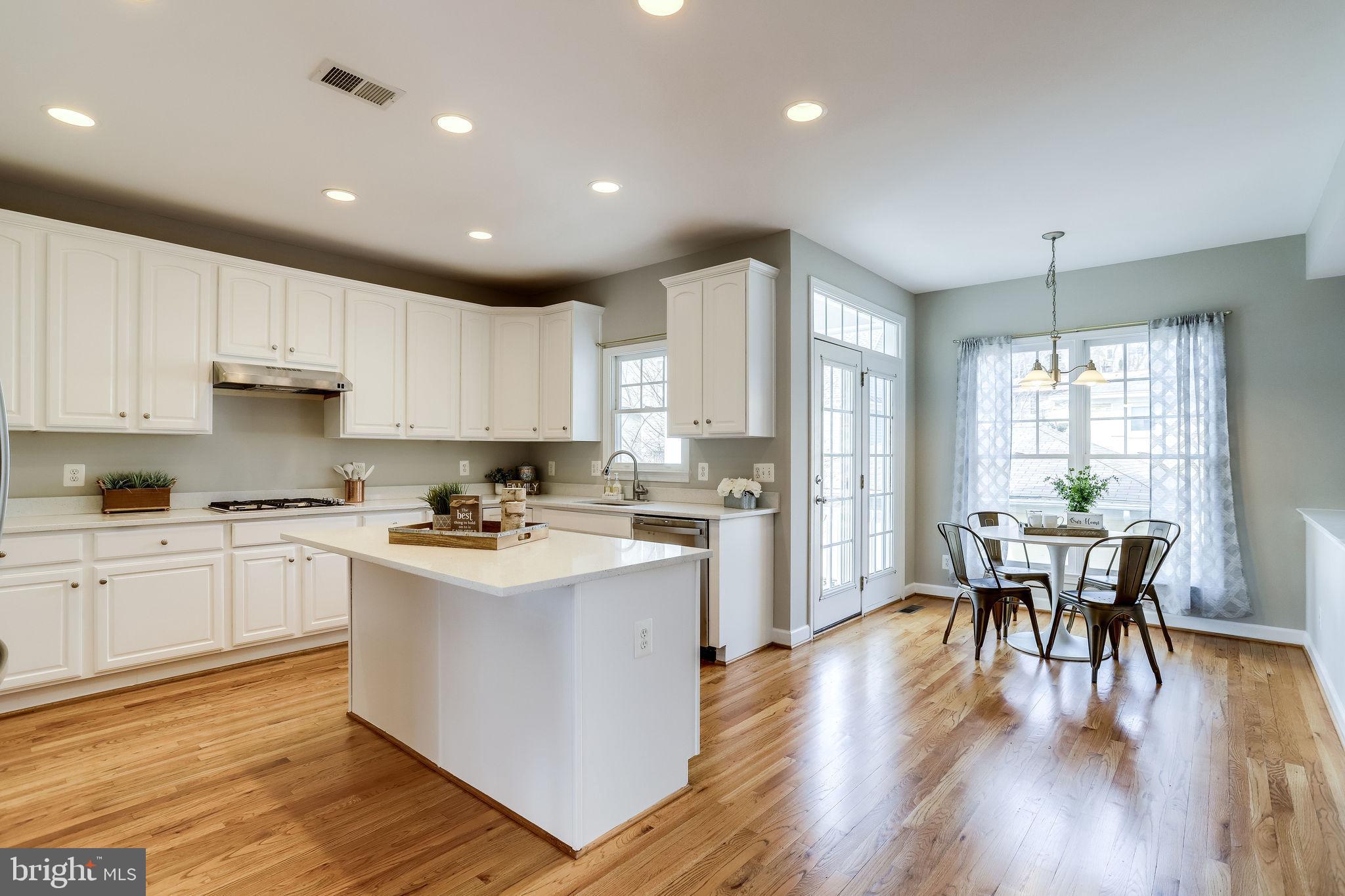 JOHNSONS HILL - Residential