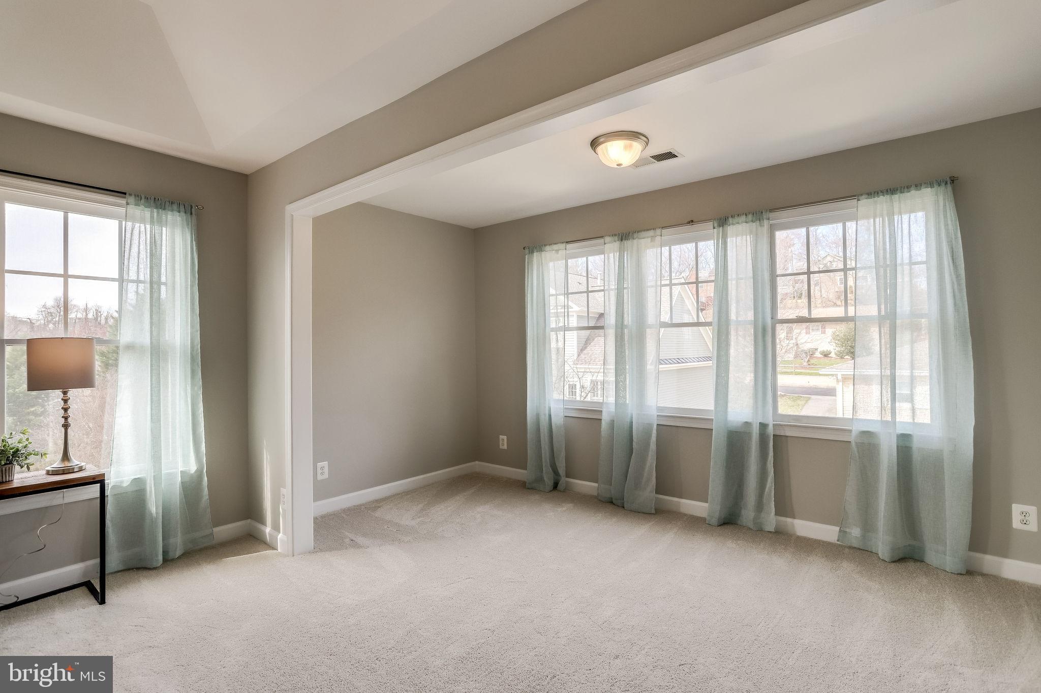 JOHNSONS HILL - Residential