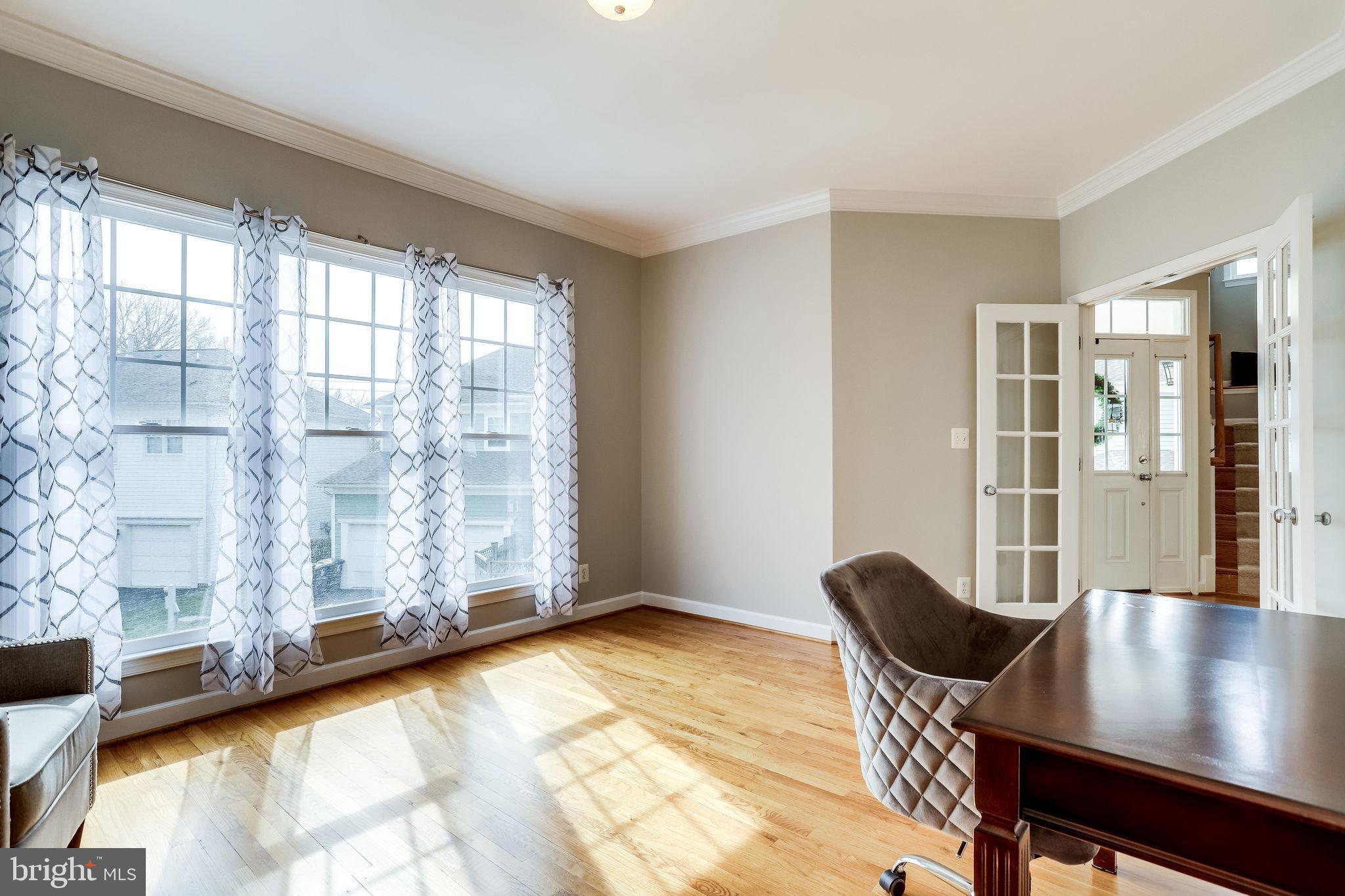 JOHNSONS HILL - Residential