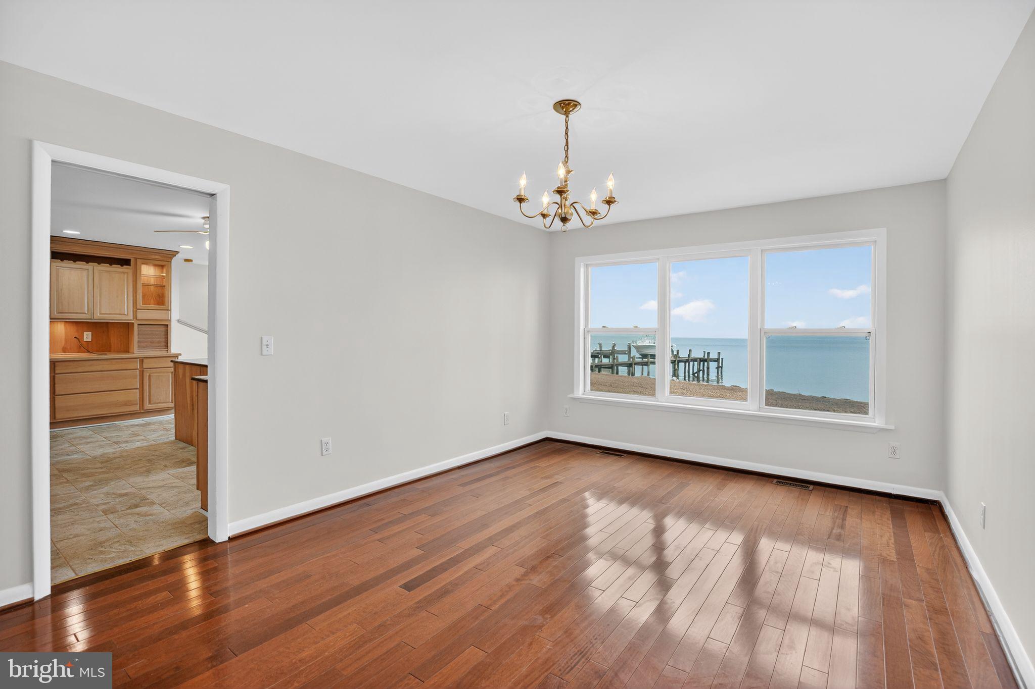 COBB ISLAND - Residential