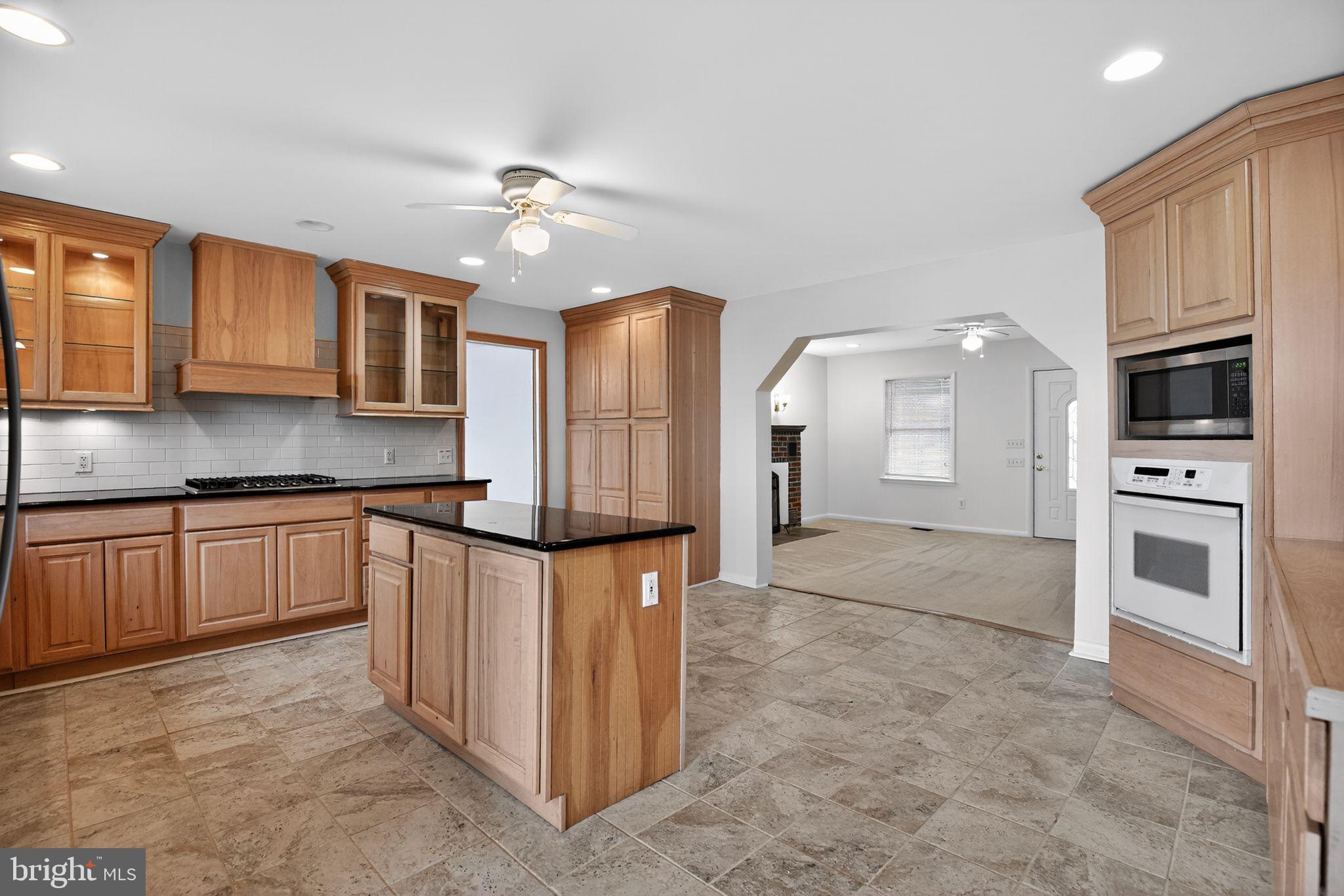 COBB ISLAND - Residential