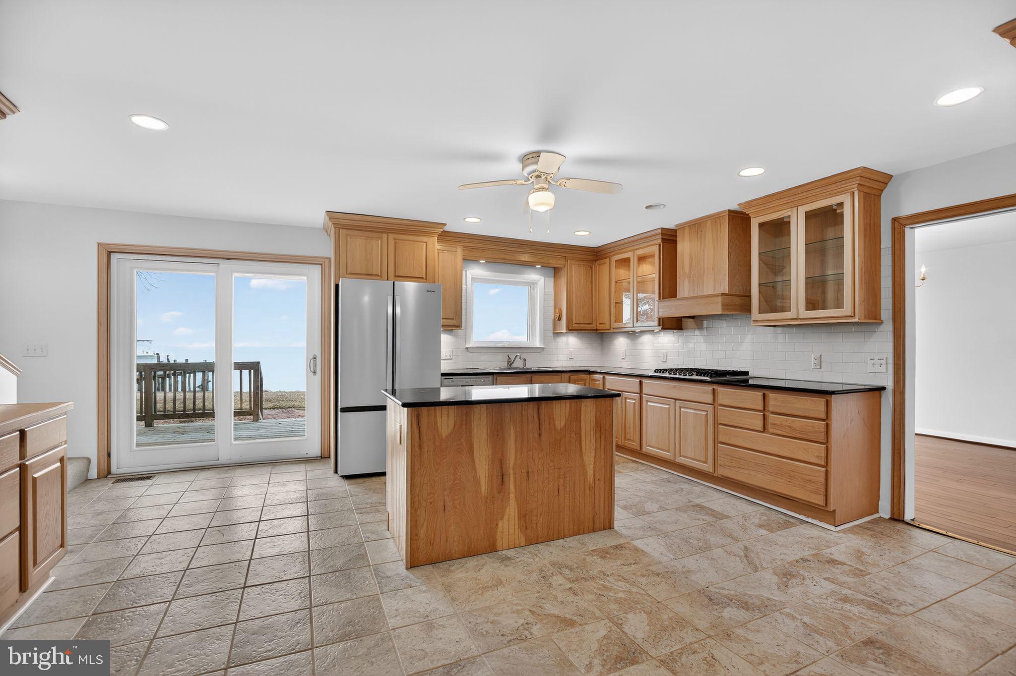 COBB ISLAND - Residential