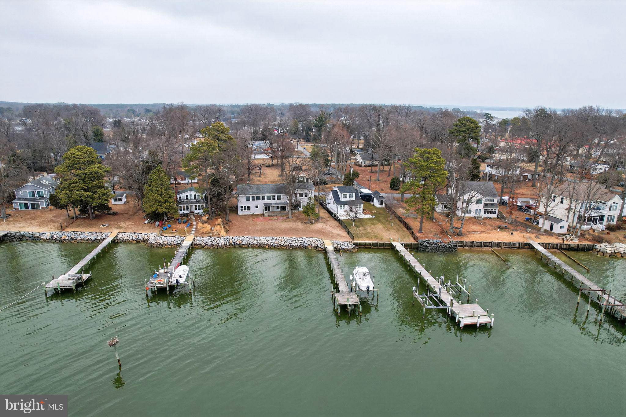 COBB ISLAND - Residential