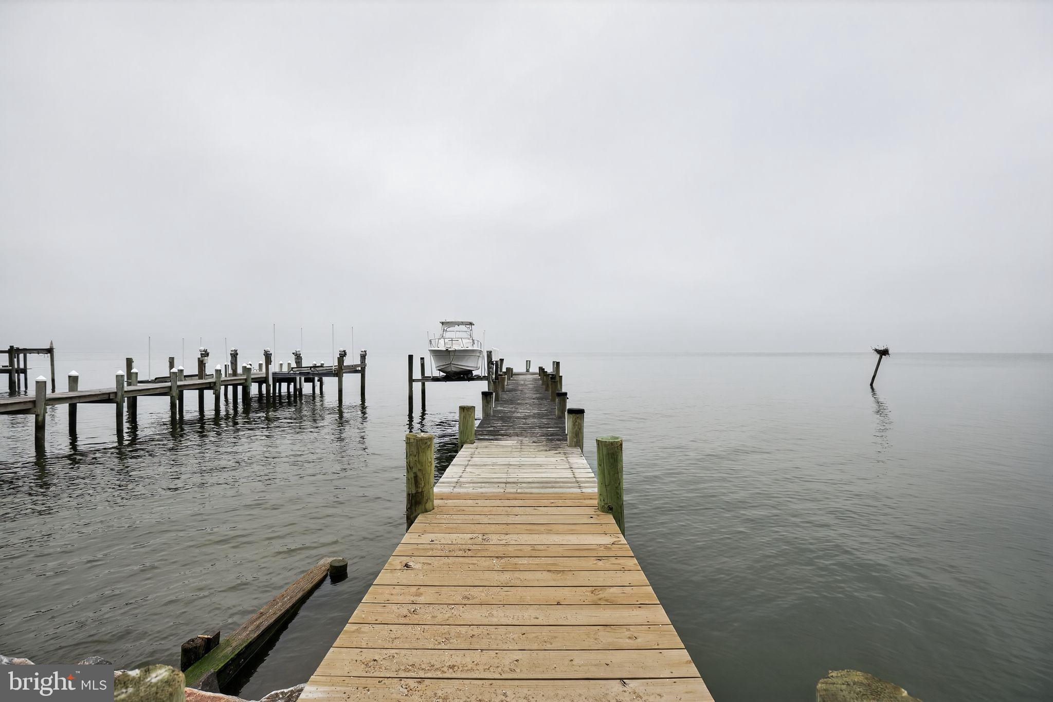 COBB ISLAND - Residential