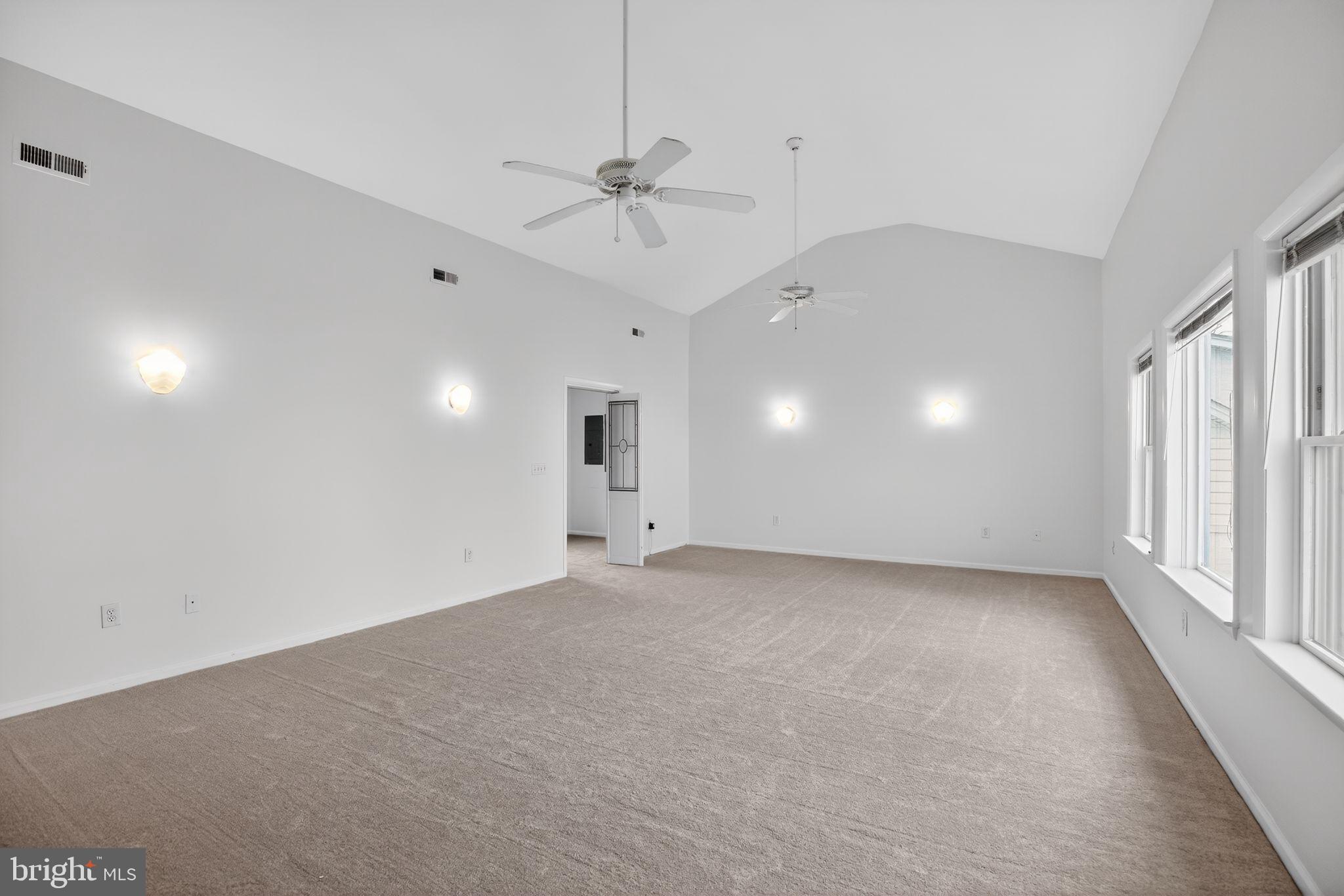 COBB ISLAND - Residential