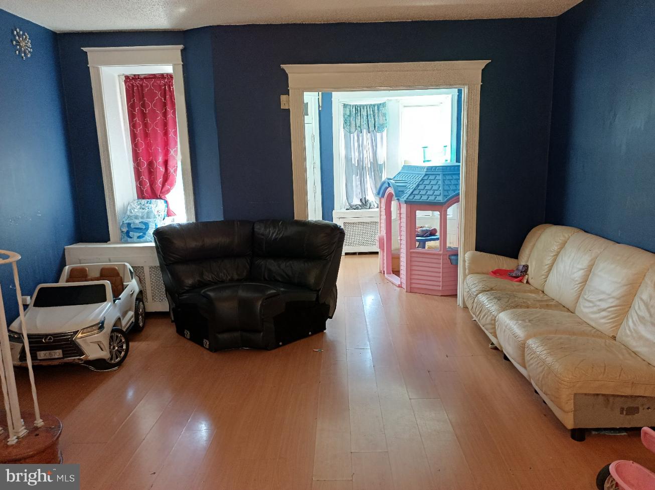 MAYFAIR (WEST) - Residential