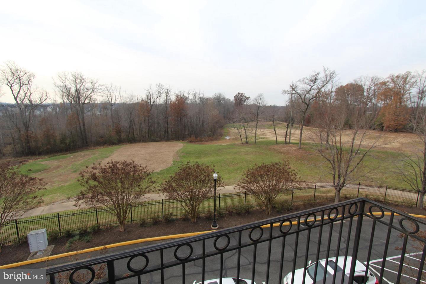 BELMONT CENTER - Residential Lease