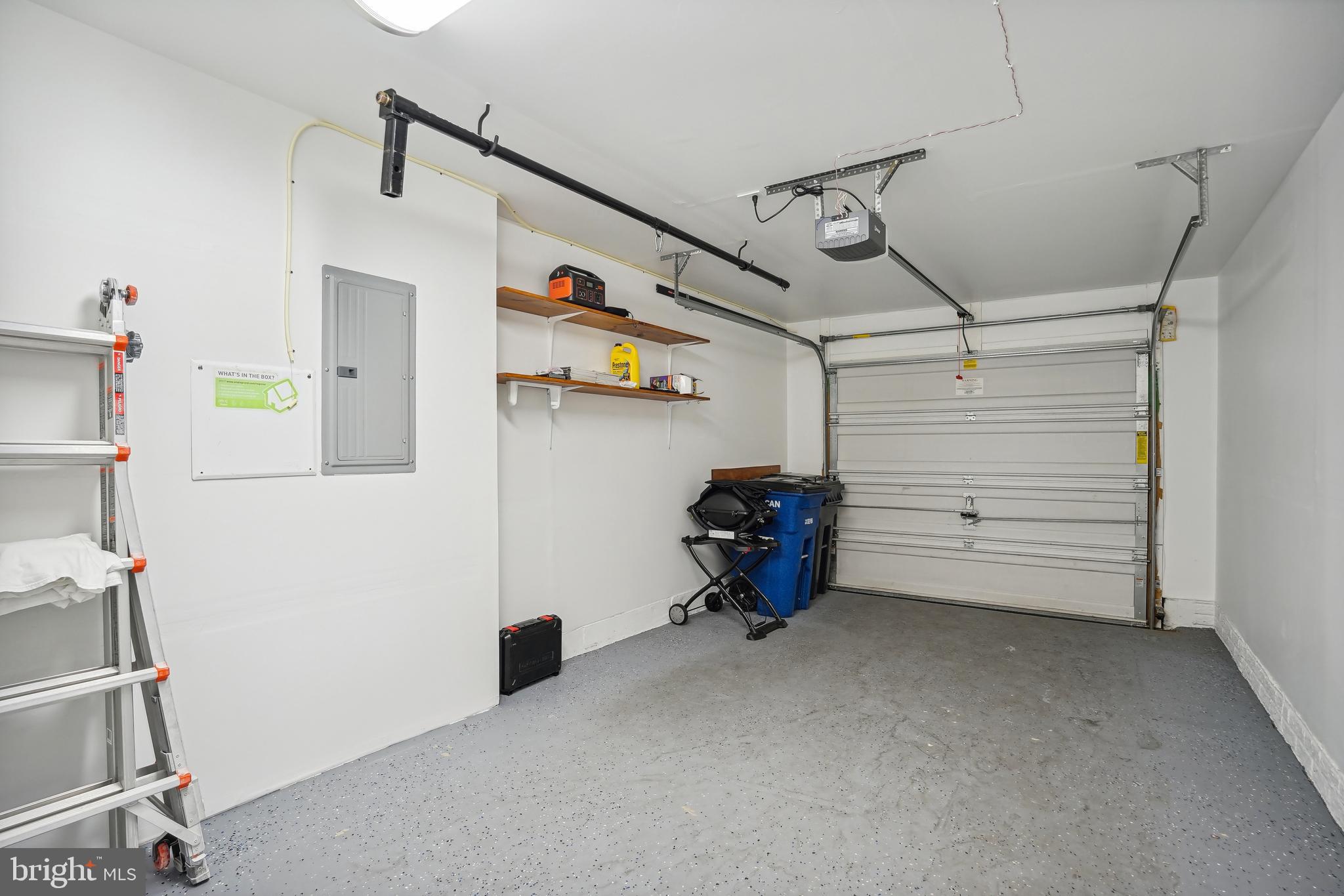 POTOMAC CLUB - Residential