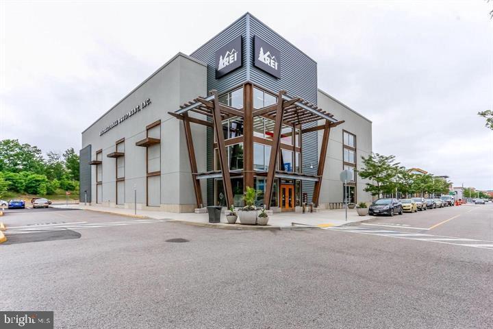 POTOMAC CLUB - Residential