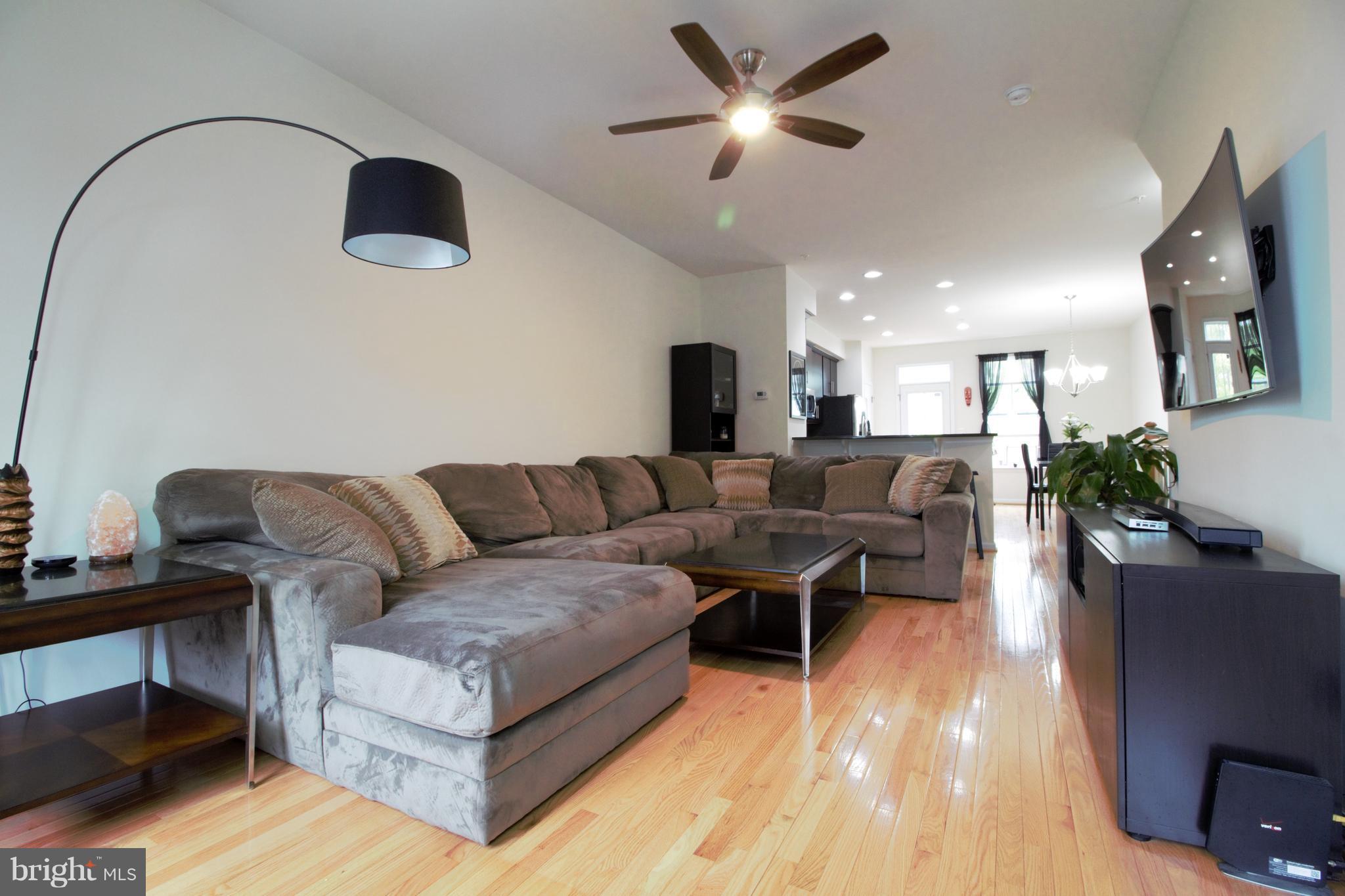 CREEKSIDE VILLAGE AT TANYARD SPRINGS - Residential