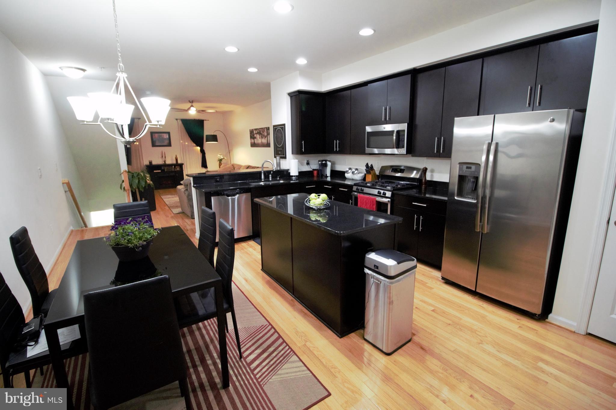 CREEKSIDE VILLAGE AT TANYARD SPRINGS - Residential