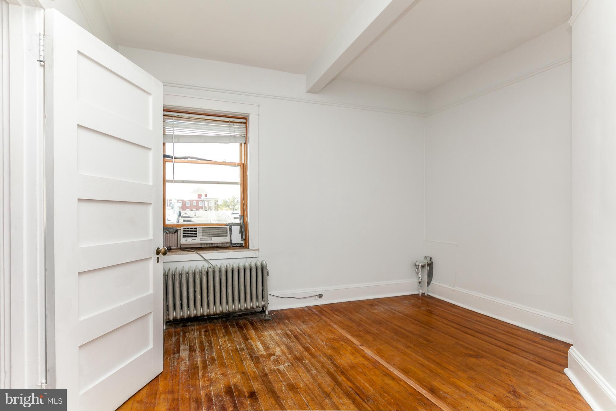 CHARLES VILLAGE - Residential