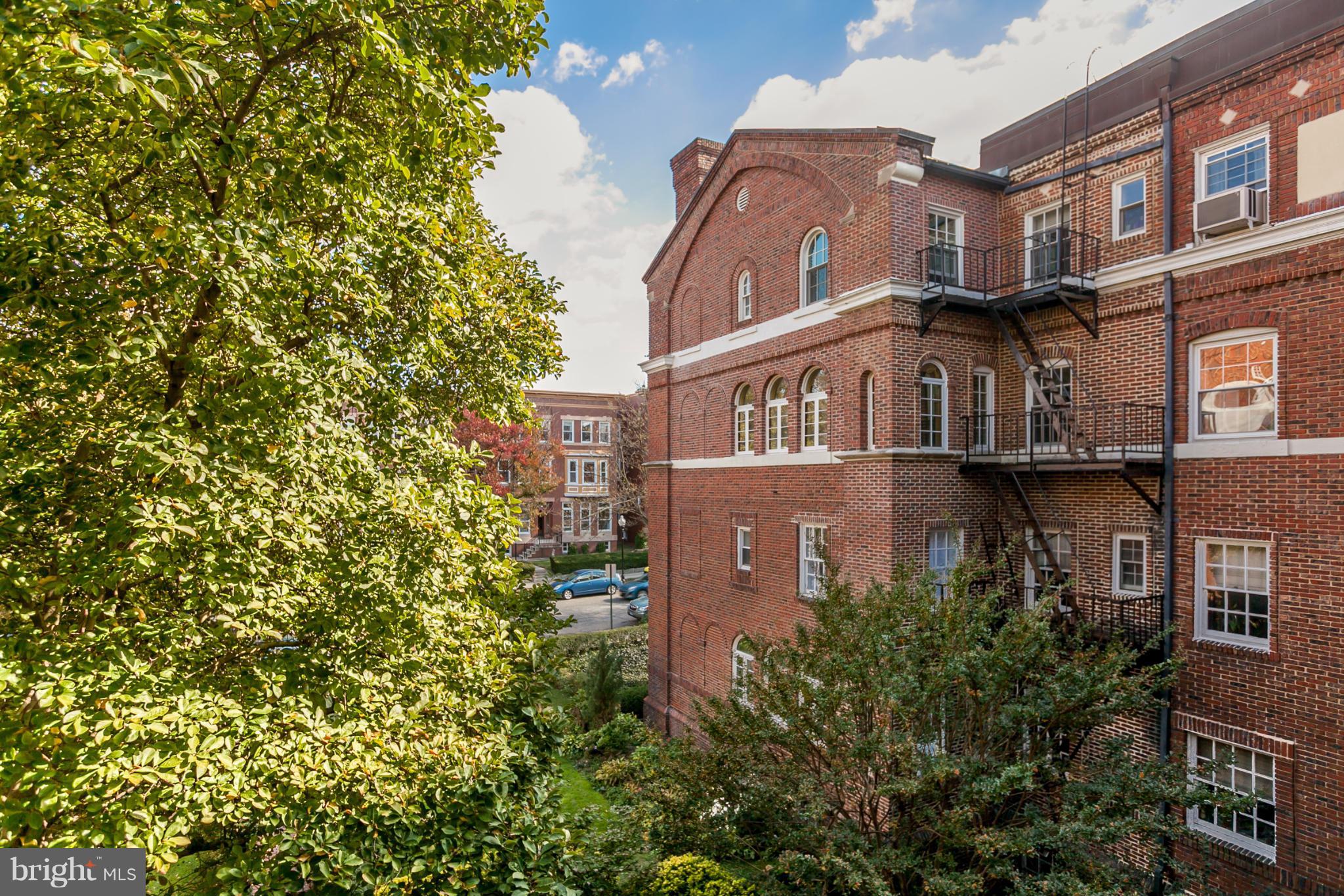 CHARLES VILLAGE - Residential