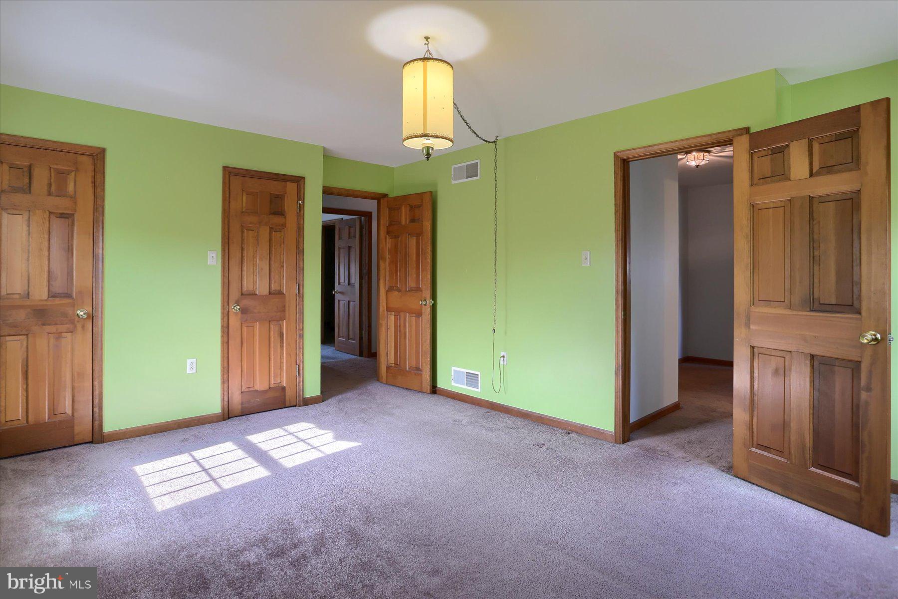 VICTORIA GLEN - Residential