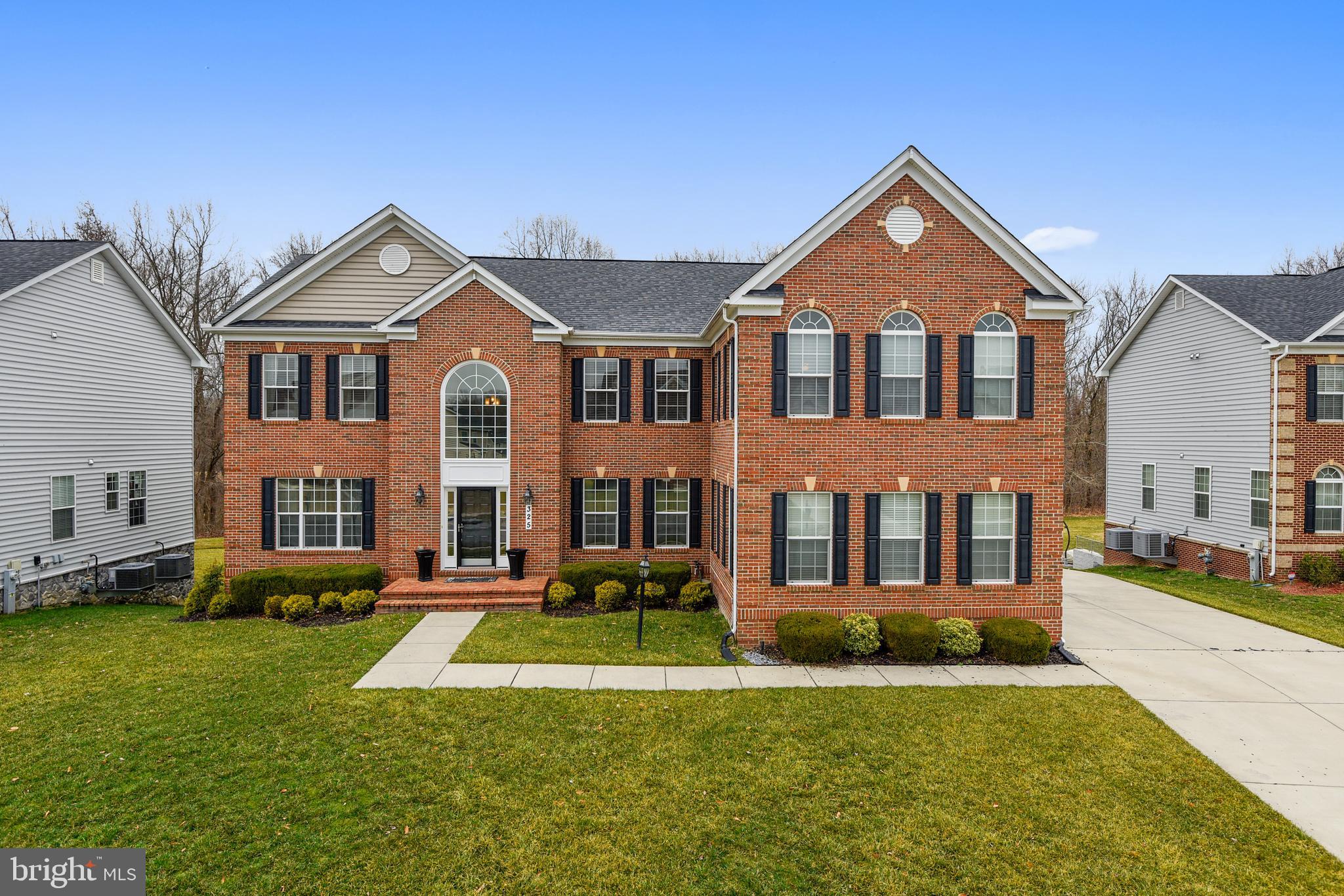 PALISADES AT OAK CREEK - Residential