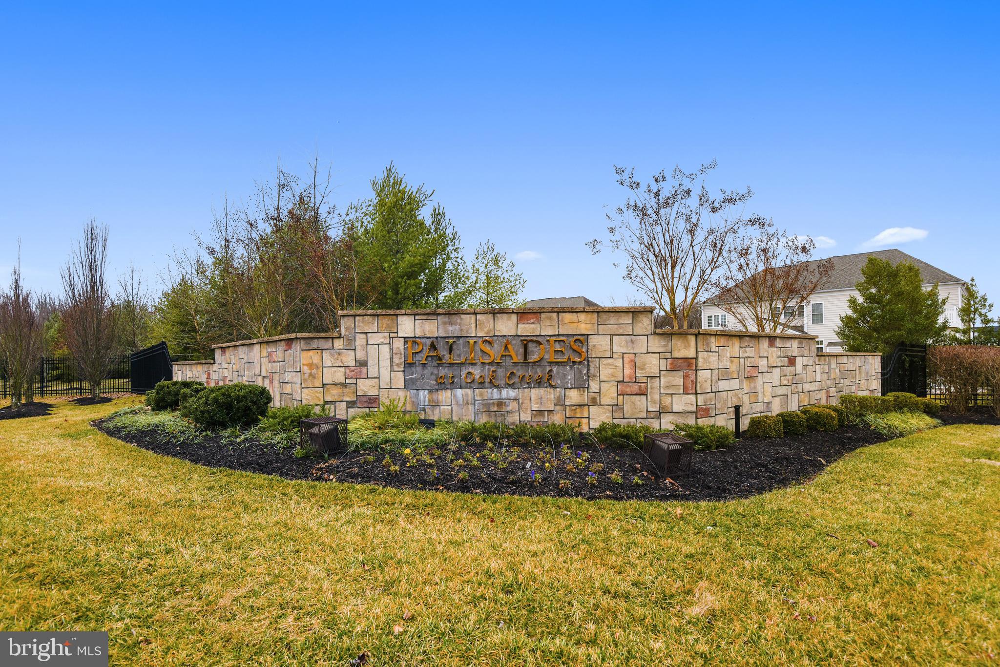 PALISADES AT OAK CREEK - Residential