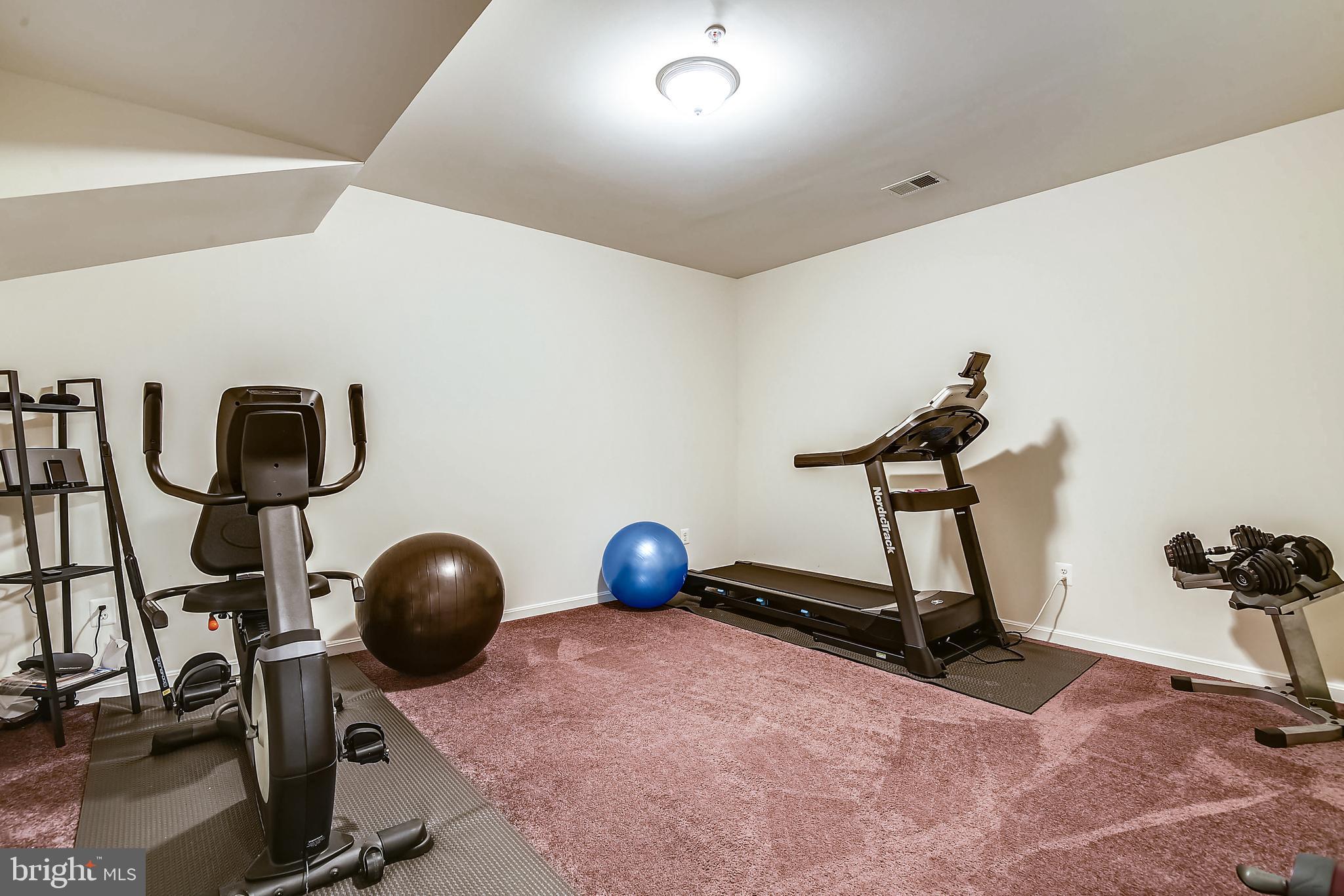 PALISADES AT OAK CREEK - Residential