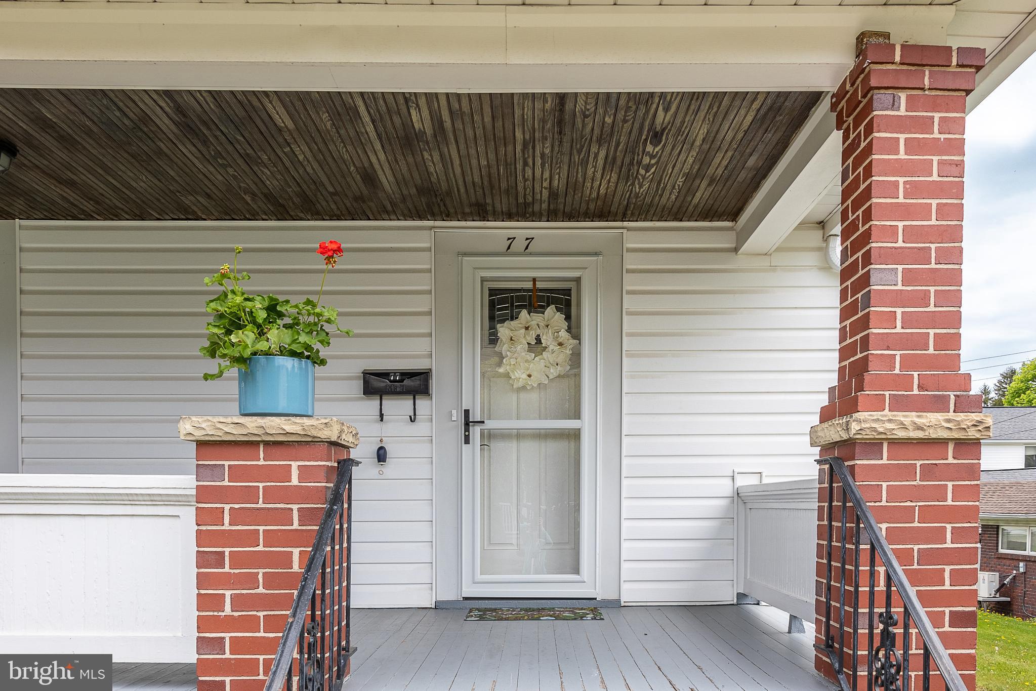 77 W COLLEGE AVENUE
