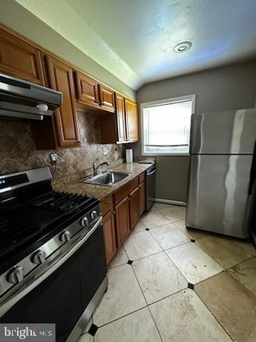 GLENMONT HILLS - Residential Lease