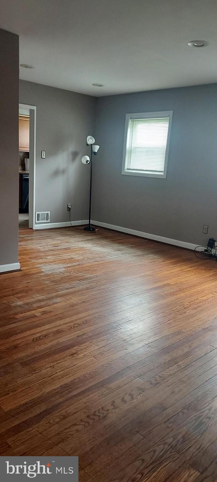 GLENMONT HILLS - Residential Lease