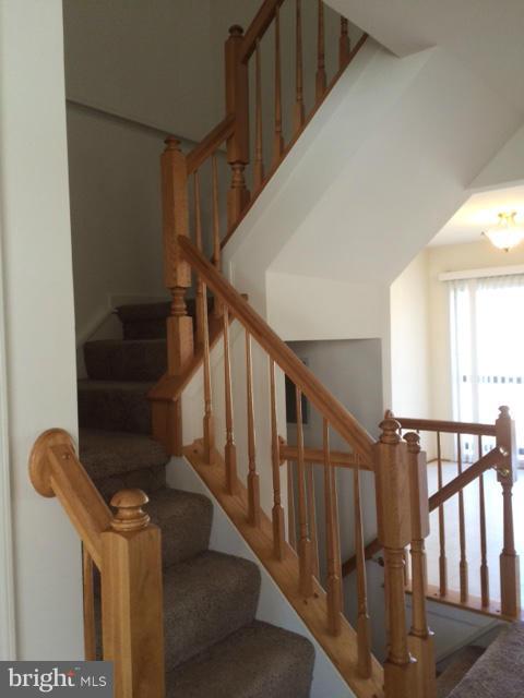 SOMERSET - Residential Lease