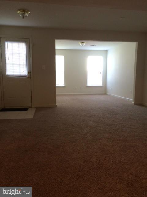 SOMERSET - Residential Lease