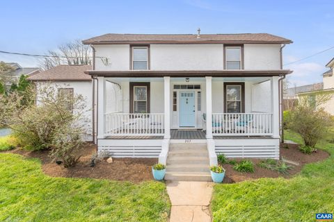 Multifamily For Sale - 207 Douglas Ave Ave<br/> Charlottesville City County, CHARLOTTESVILLE, VA 22902
