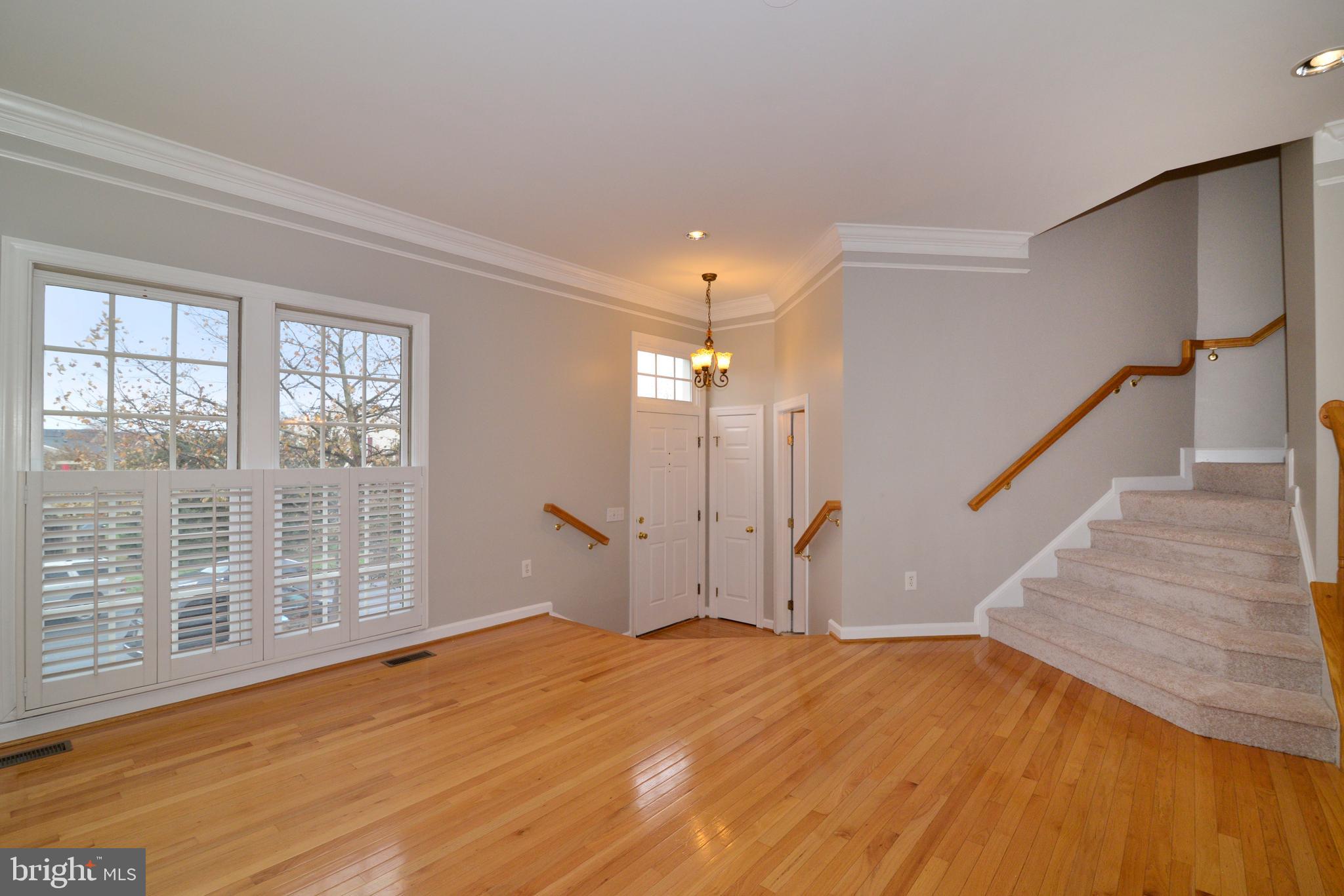 SOUTH RIDING - Residential Lease