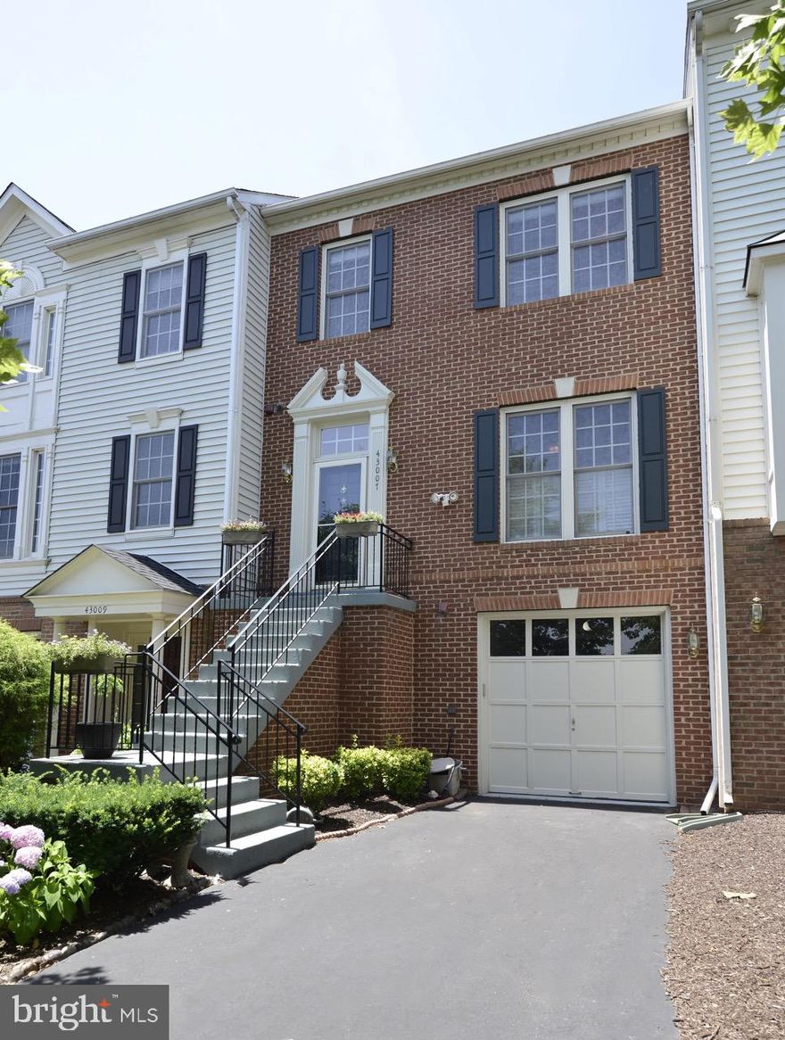 STUNNING VIEWS AND PRIVACY BACKING TO SOUTH RIDING GOLF COURSE!   GORGEOUS TOWNHOUSE ON GOLF COURSE LOT, BRICK FRONT, 1 CAR GAR, 9-FT CEILINGS WITH GLEAMING HARDWOOD FLOORING ON ENTIRE MAIN LEVEL; PRIMARY SUITE W/CATHEDRAL CEILING, PRIMARY BATH W/SEPARATE SHOWER AND SEPARATE TUB; LARGE TREX DECK OVERLOOKS TWO FAIRWAYS * LOWER-LEVEL RECREATION ROOM WALKS OUT TO PATIO * AMAZING SOUTH RIDING AMENITIES INCLUDING POOL, TENNIS COURTS, TOT LOTS, SHOPPING, RESTAURANTS AND SO MUCH MORE!  NOT YOUR TYPICAL RENTAL PROPERTY, THIS ONE HAS BEEN LOVINGLY CARED FOR AND VERY WELL MAINTAINED.  REACH OUT TO LISTING AGENT - MATT ELLIOTT - FOR ADDITIONAL DETAILS AND TO SCHEDULE A PRIVATE SHOWING TODAY.