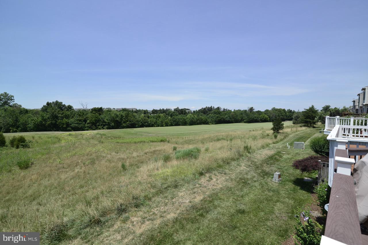 SOUTH RIDING - Residential Lease