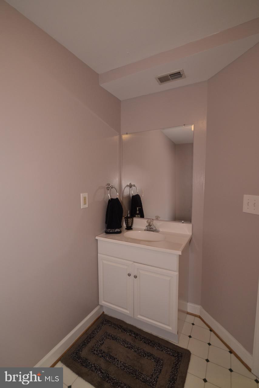 SOUTH RIDING - Residential Lease