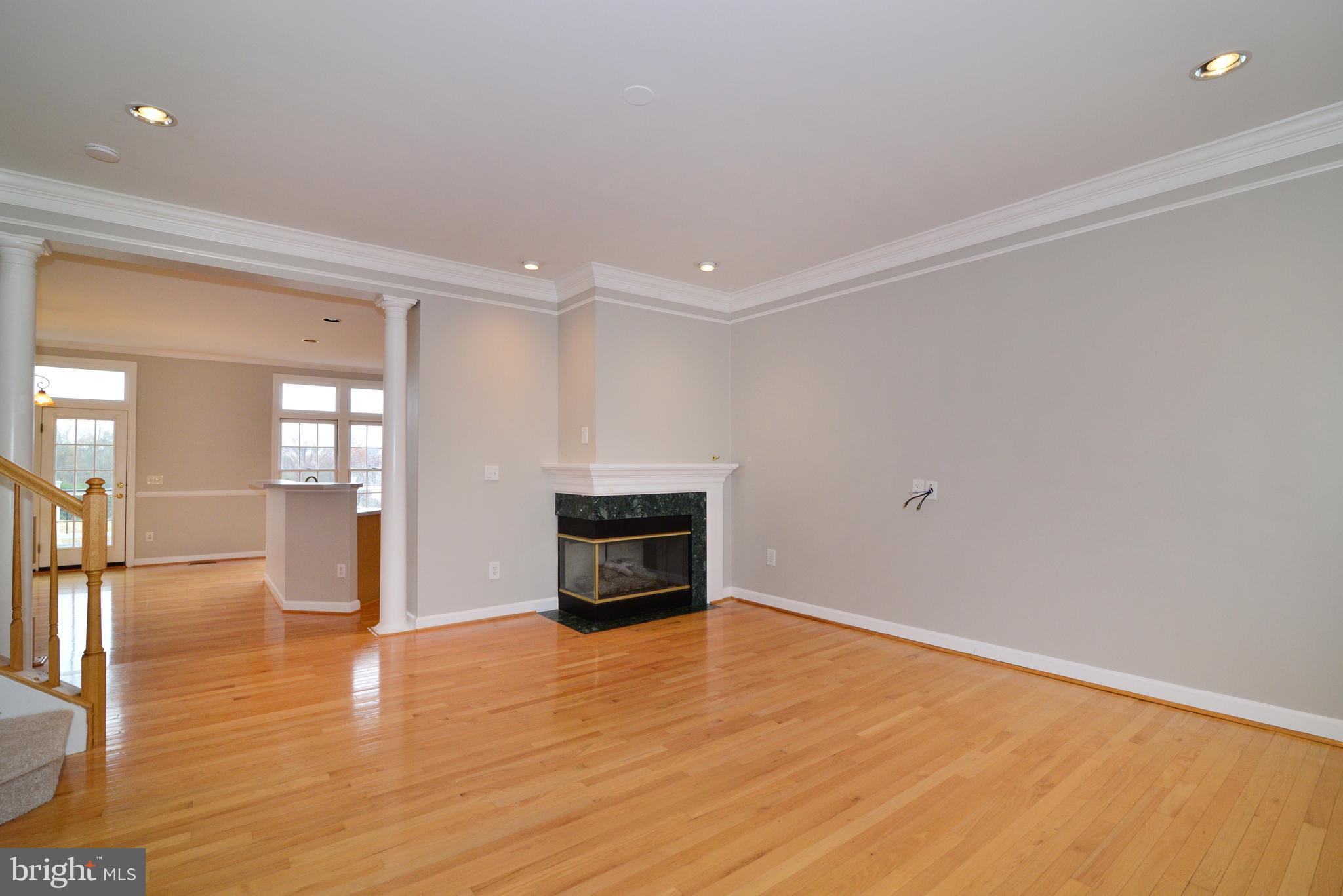SOUTH RIDING - Residential Lease