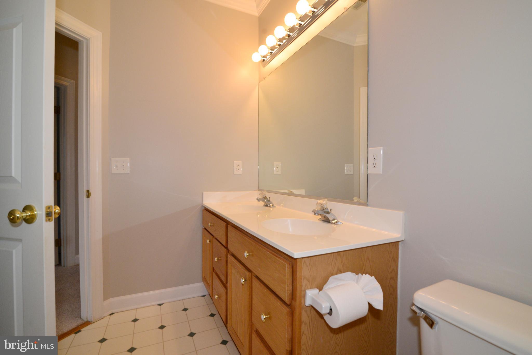 SOUTH RIDING - Residential Lease