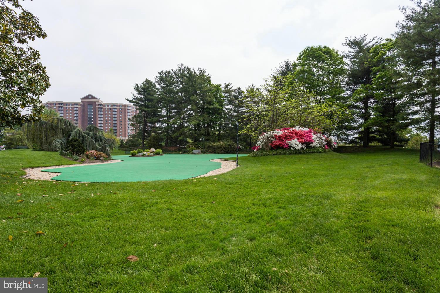 WATERGATE AT LANDMARK - Residential
