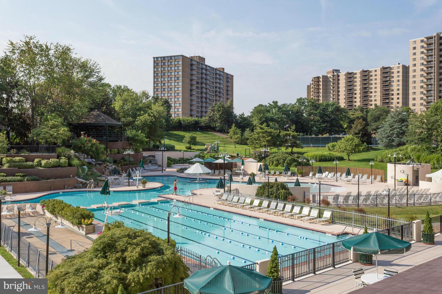 WATERGATE AT LANDMARK - Residential