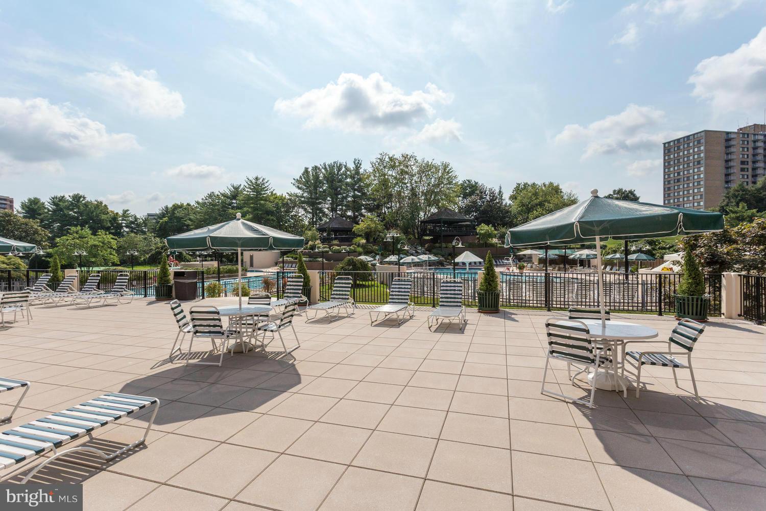 WATERGATE AT LANDMARK - Residential