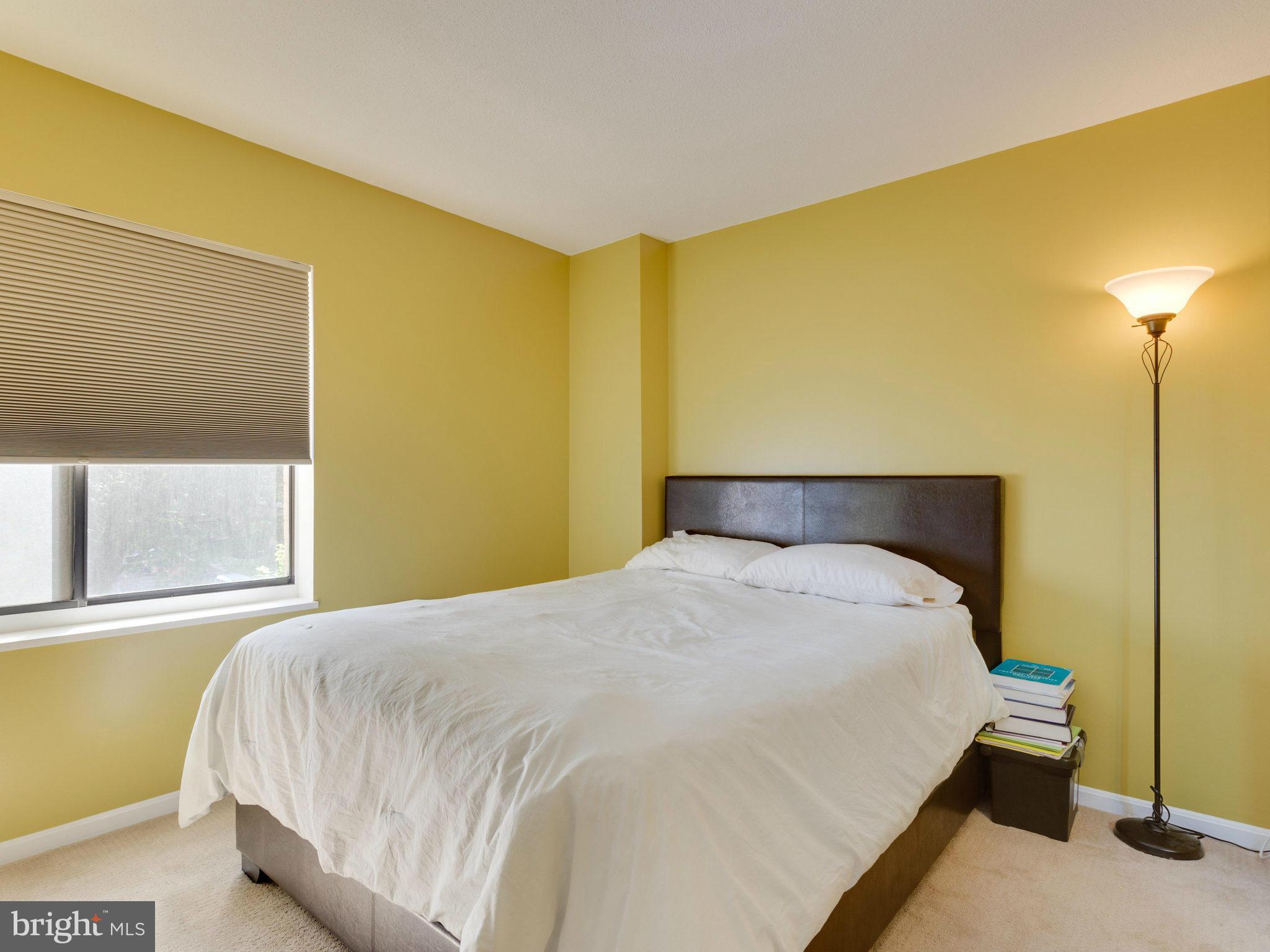 WATERGATE AT LANDMARK - Residential