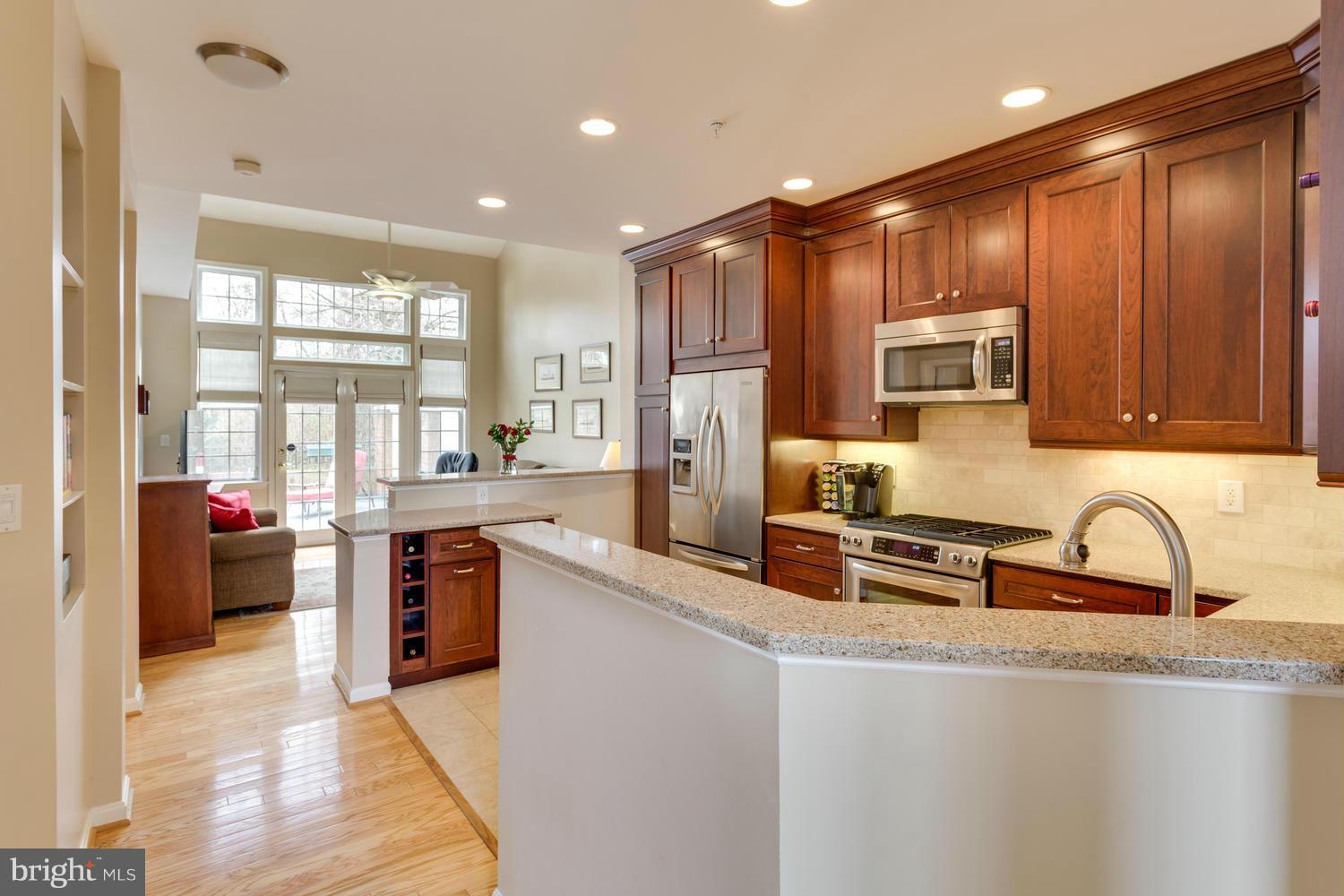 GATES OF WESTFALLS - Residential