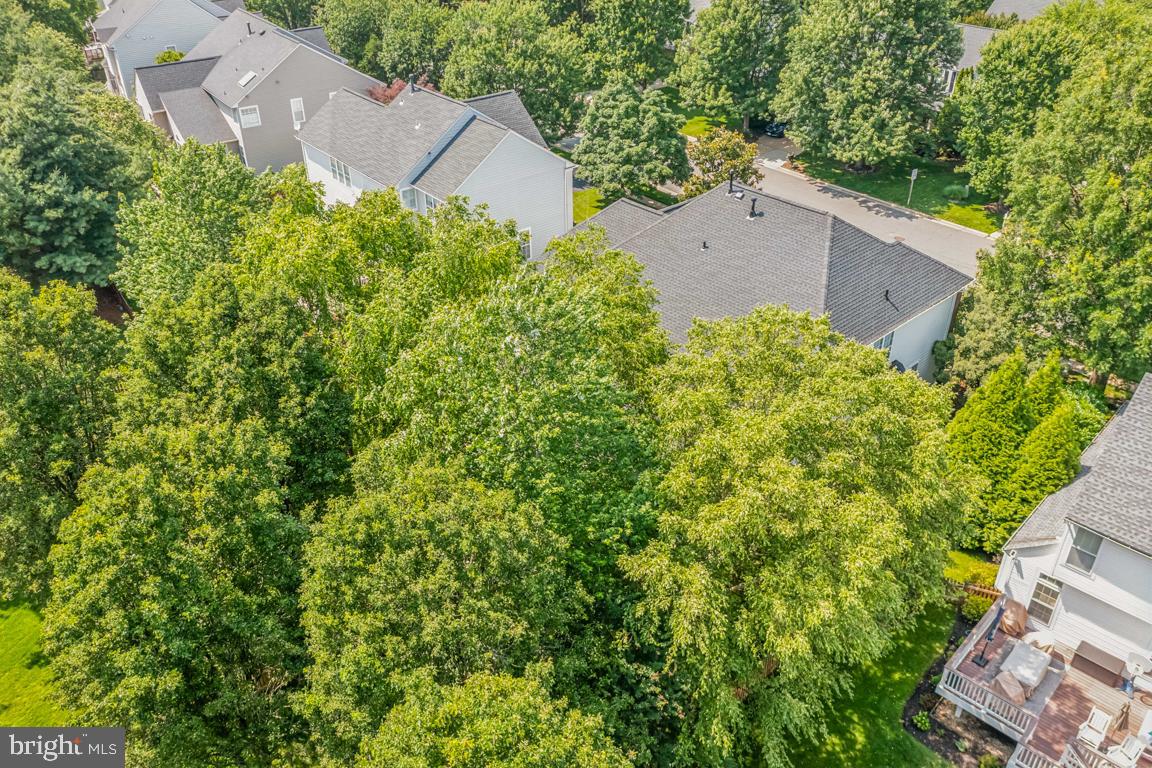 BROADLANDS - Residential