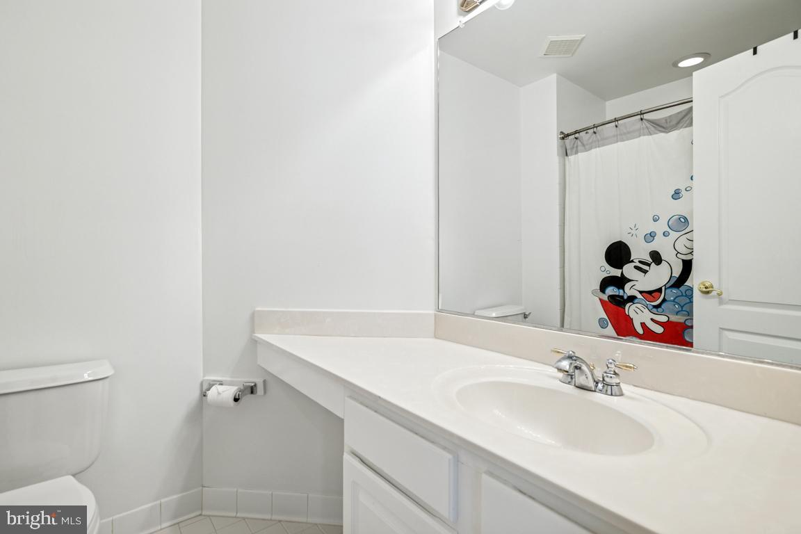 BROADLANDS - Residential