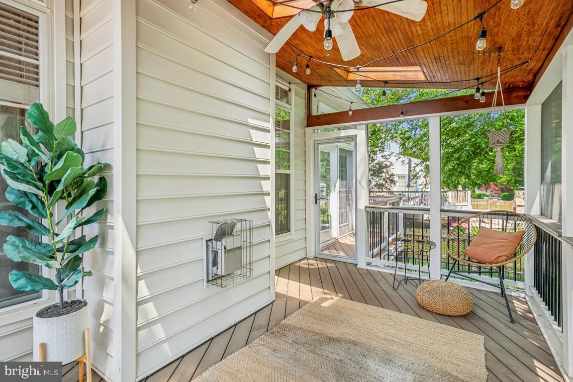 BROADLANDS - Residential