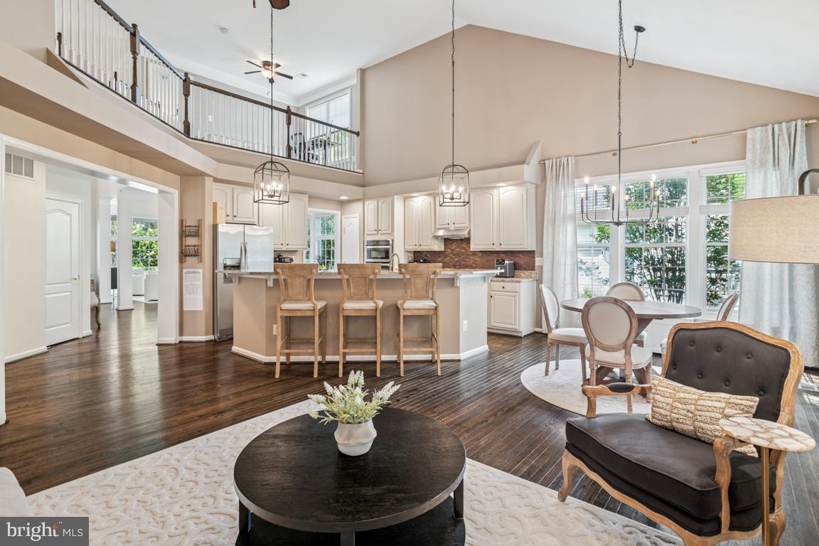 BROADLANDS - Residential