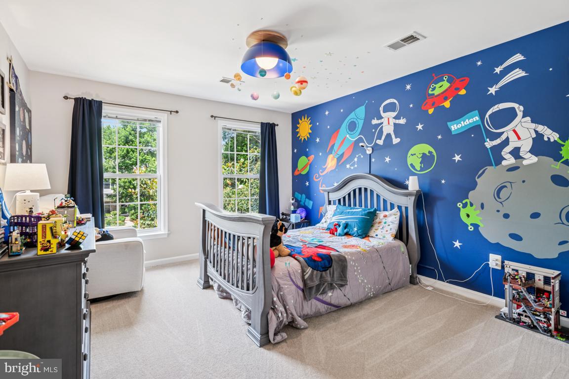 BROADLANDS - Residential