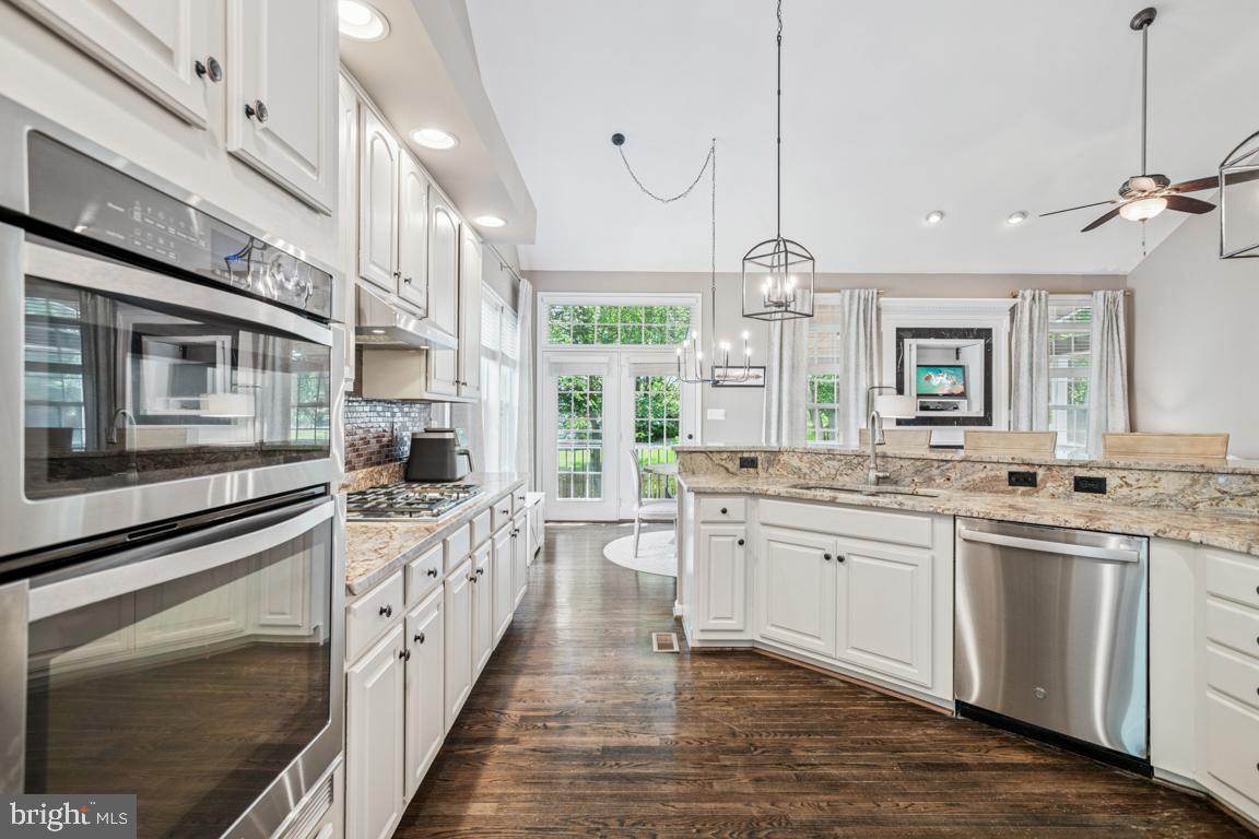 BROADLANDS - Residential