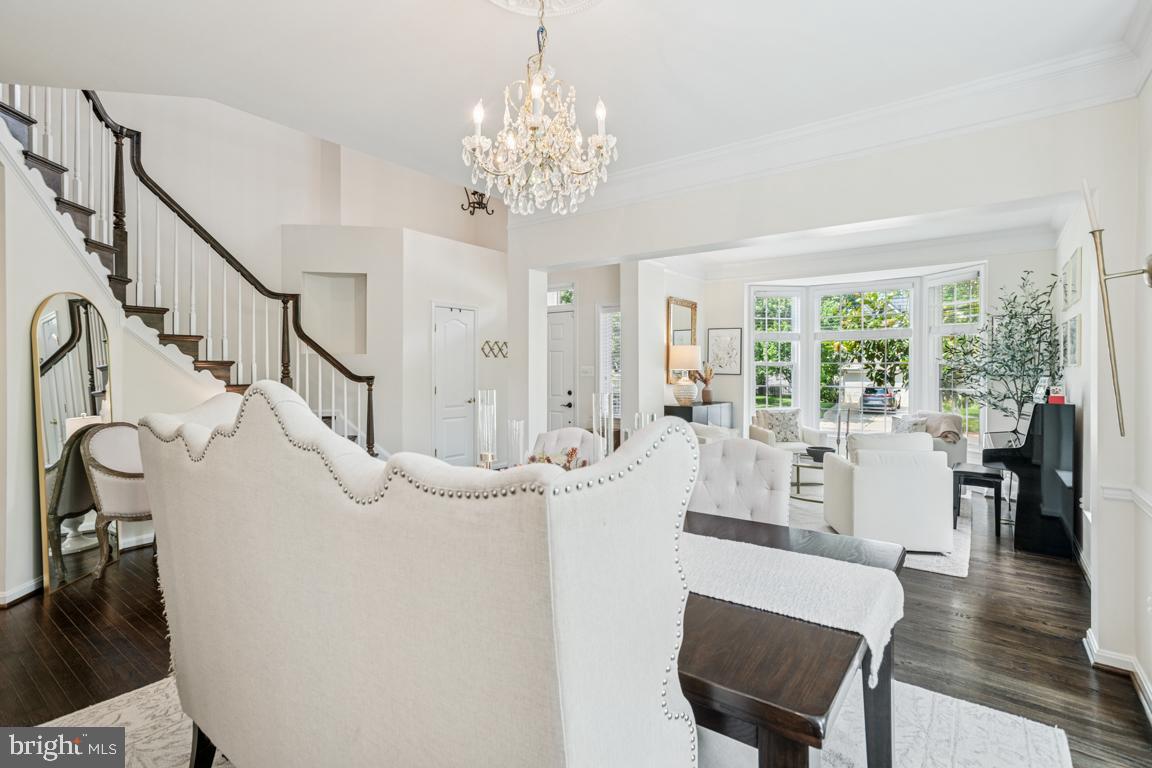 BROADLANDS - Residential