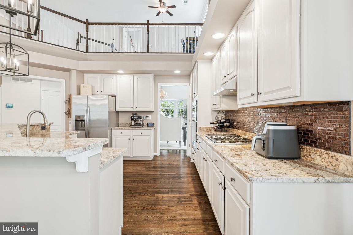 BROADLANDS - Residential