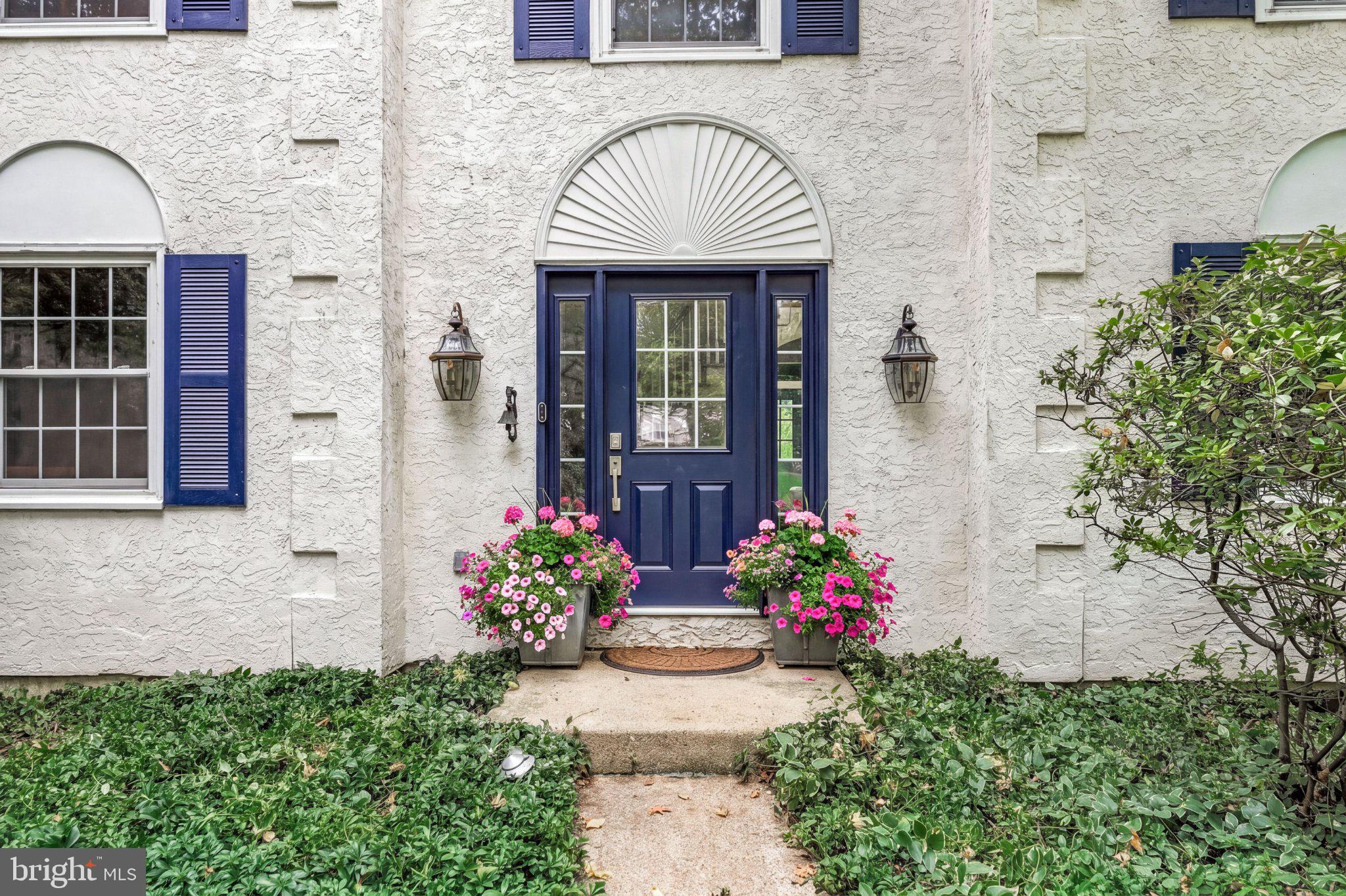 408 LANTERN LANE