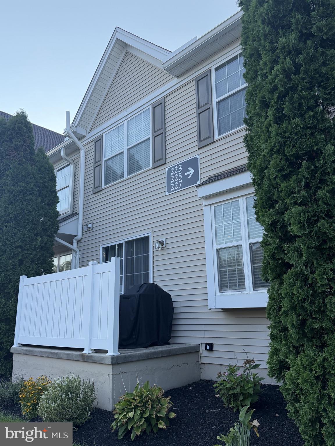 223 FLAGSTONE ROAD 8