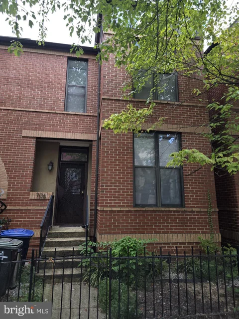 MLS: DCDC2286728