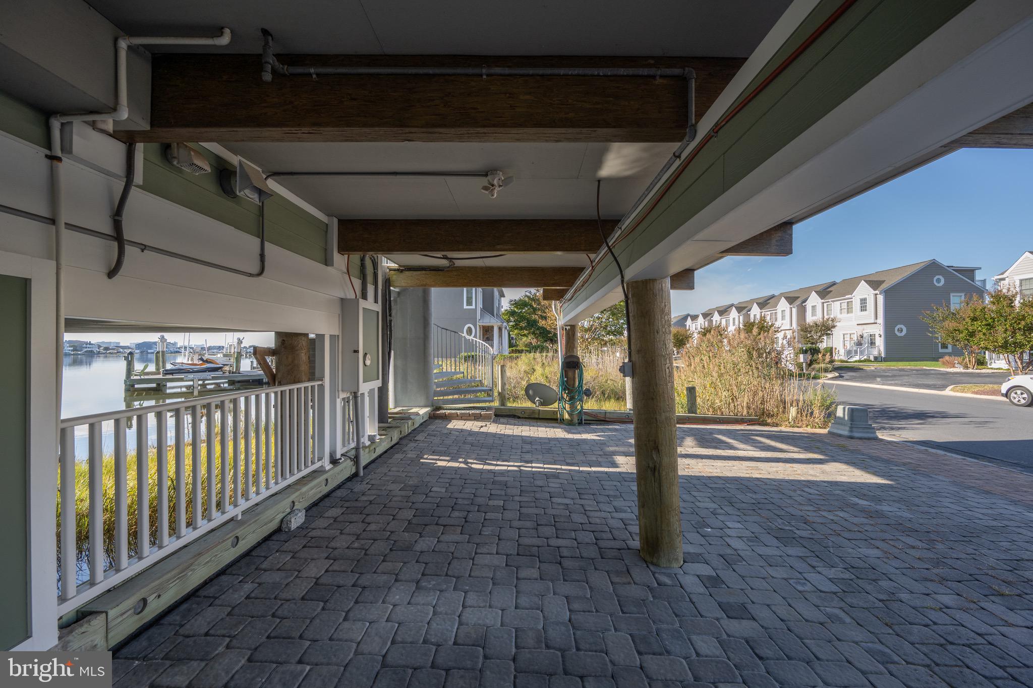 GLEN ACRES - Residential